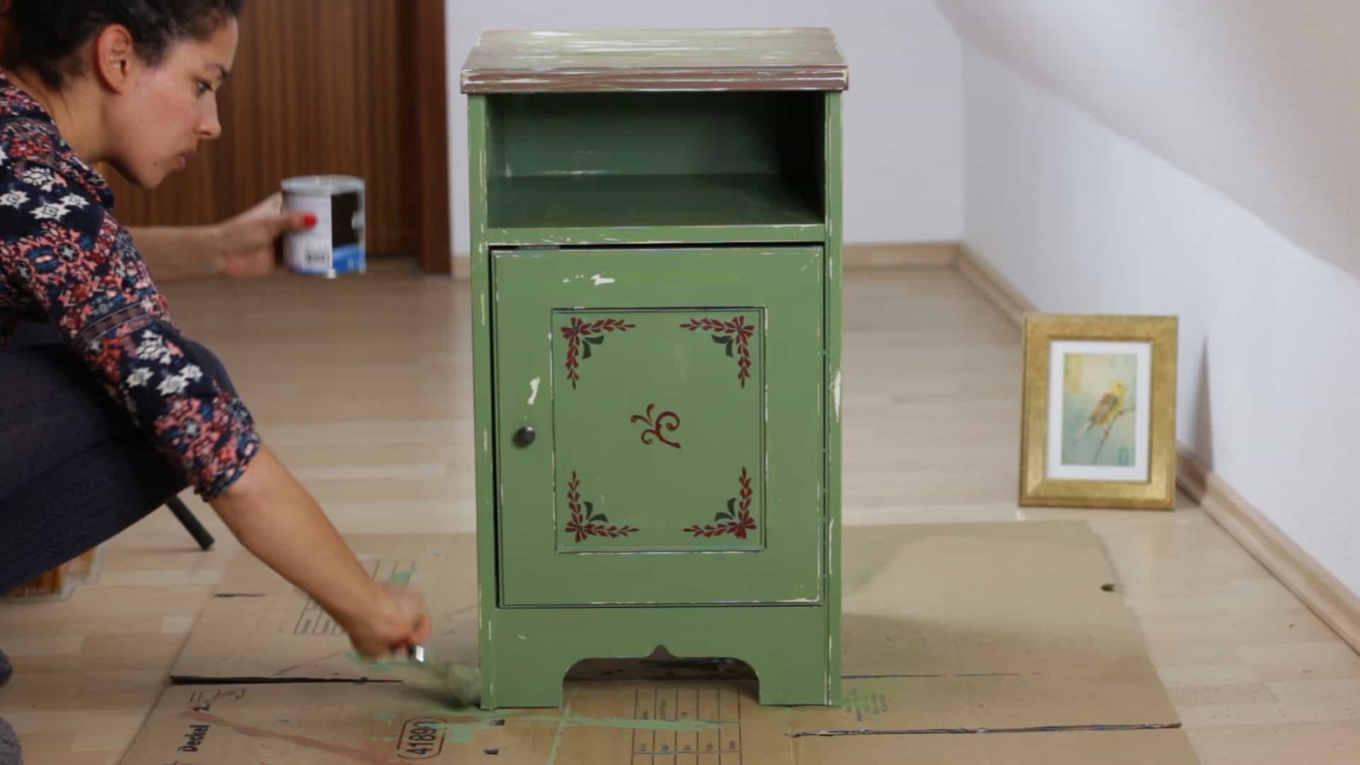 Shabby chic: ikea nachttisch aspelund umgestalten
