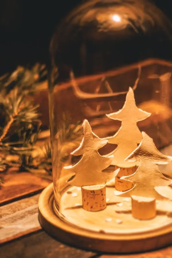 Weihnachtsbaum-aus-Modelliermasse-DIY-Dekoration